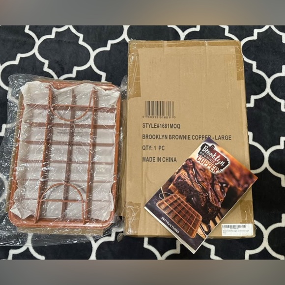 Brooklyn Brownie Copper Nonstick Baking Pan Large - Picture 2 of 5